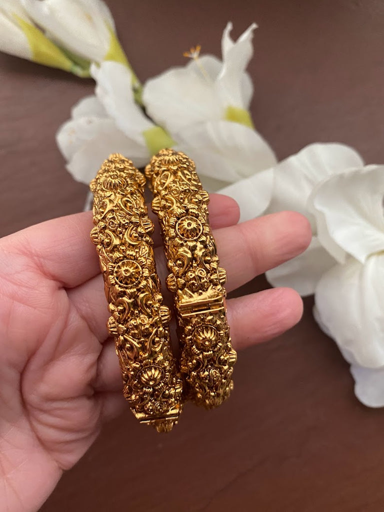 Gold Bangles/Indian Bangles/Antique gold Kada/floral bangles